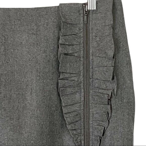 Banana Republic Stretchy Wool Gray Ruffle Zip Front Knee Length Skirt Size 10 - Picture 3 of 9